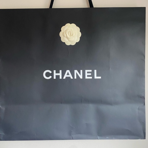 Authentic Chanel Bag Extra Large Shopping Bag & Classic Purse Box from New York - Picture 2 of 12